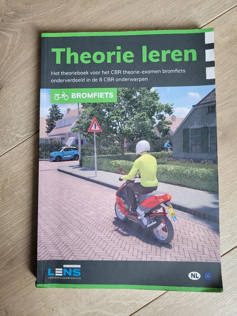 Theorie scooter, Boeken, Studieboeken en Cursussen, Gelezen, Niet van toepassing, Ophalen of Verzenden, ExamenOverzicht