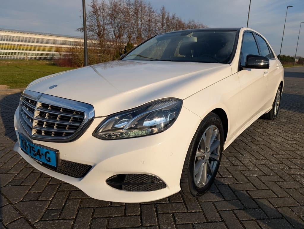 Mercedes-Benz E-Klasse E200 CDI BE Aut7 2014 wit, Auto's, Mercedes-Benz, Automaat, Euro 5, Zwart, 4 cilinders