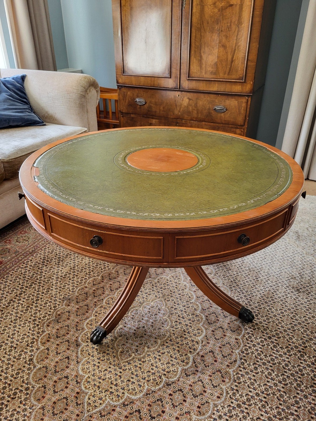 Antieke ronde salontafel met groen leren blad, Ophalen of Verzenden
