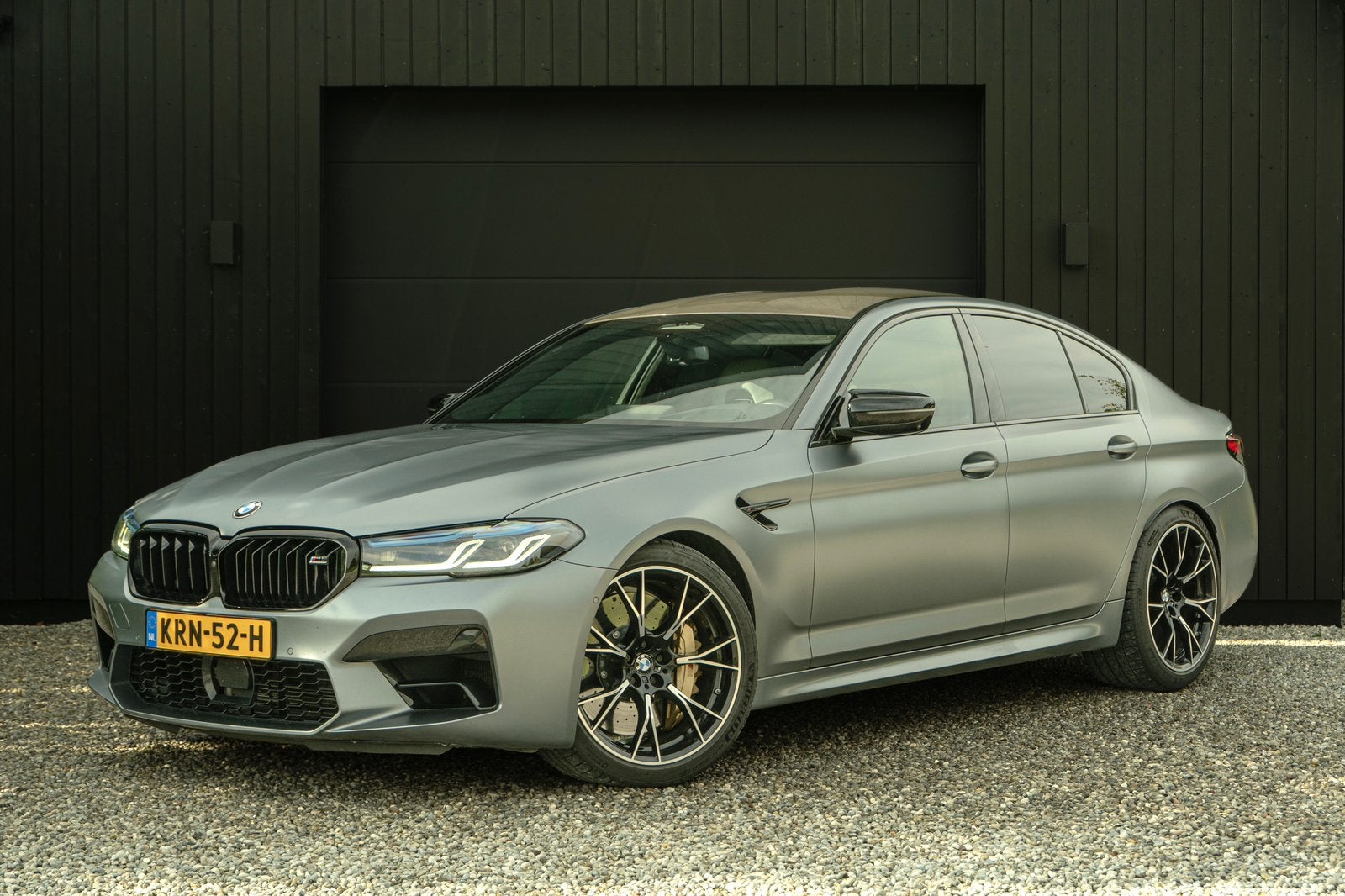 BMW 5-Serie M5 Competition 627pk Ceramisch Laser Carbon ACC, 2000 kg, 4395 cc, Vierwielaandrijving, 626 pk