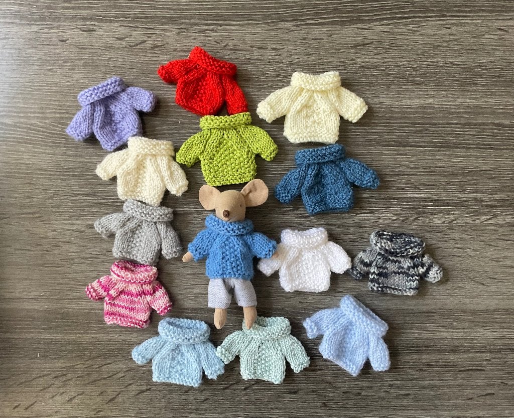 Hand gebreide truitjes voor Maileg muis 12/ 13 cm groot, Verzenden, Nieuw, Kleertjes