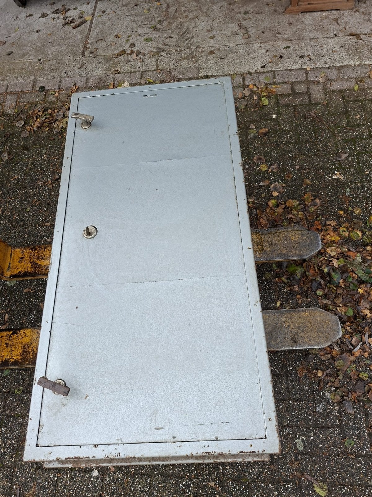 Escoliet Kluis / Kast, Ophalen, 50 – 75, Gebruikt, 100 tot 150 cm