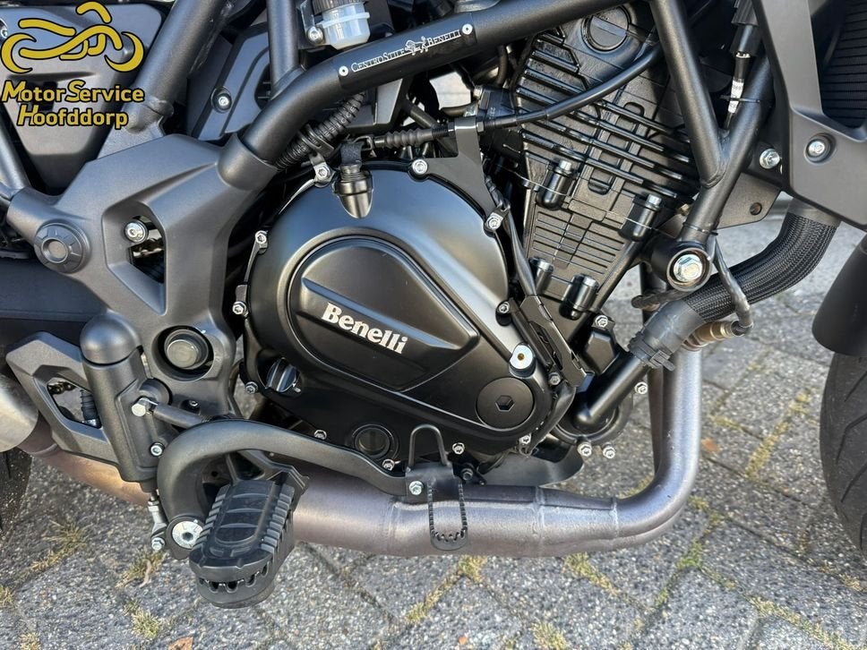 BENELLI TRK 702 35kw mogelijk (bj 2024), Motoren, 2 cilinders, Motorrijbewijs A, Bedrijf, Onbekend