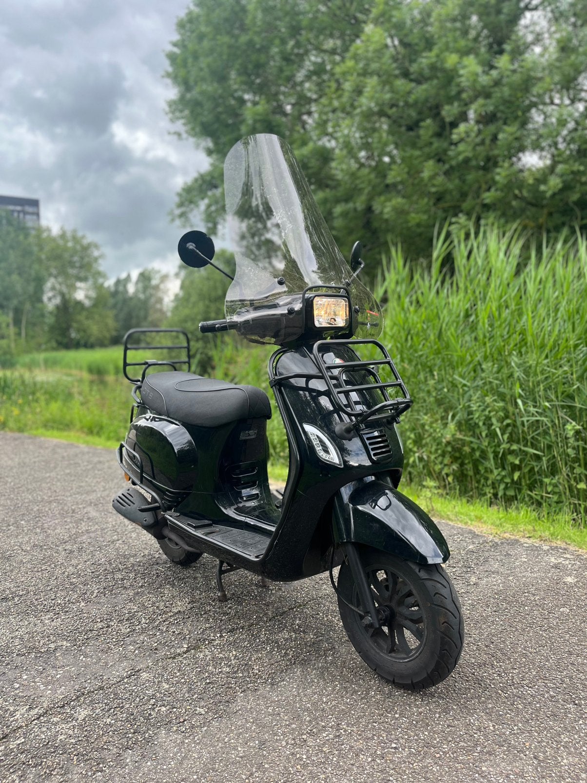 Milano Dts 1e Eigenaar !, Ophalen, Zo goed als nieuw, Benzine