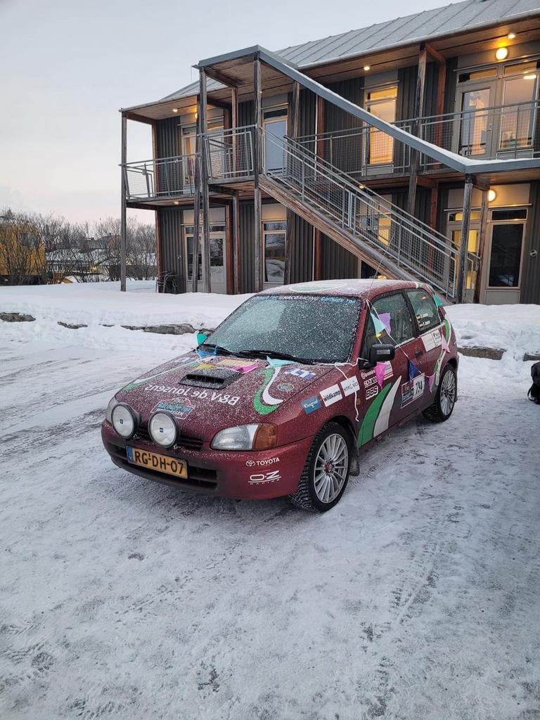 Carbagerun Toyota Starlet 1.3 16V, Auto's, Voorwielaandrijving, Stof, 4 cilinders, Starlet