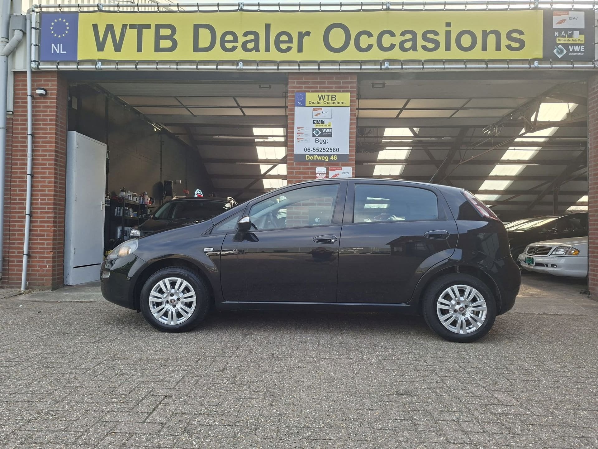 Fiat Punto Evo 1.4 EdizioneCooL 1eEig, 6/12 GARANTIE, 5-deur, Voorwielaandrijving, Euro 5, Stof, Zwart
