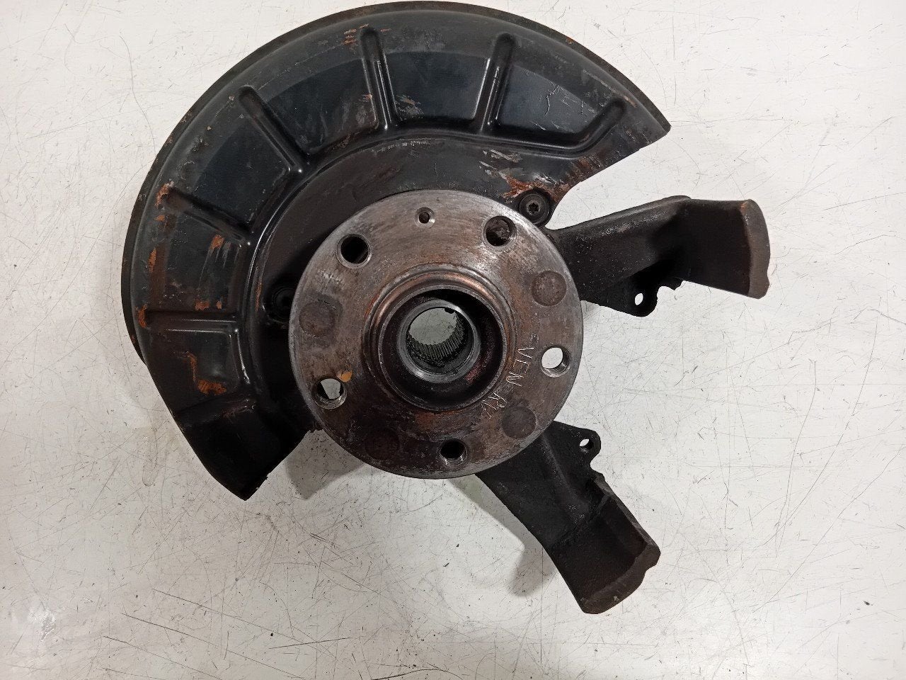 Wielnaaf rechts voor Volkswagen Jetta, Onderdelen@venauto.nl, Van der Ven Autorecycling B.V., Gebruikt, Ettenseweg 76, 4706 PB Roosendaal, The Netherlands