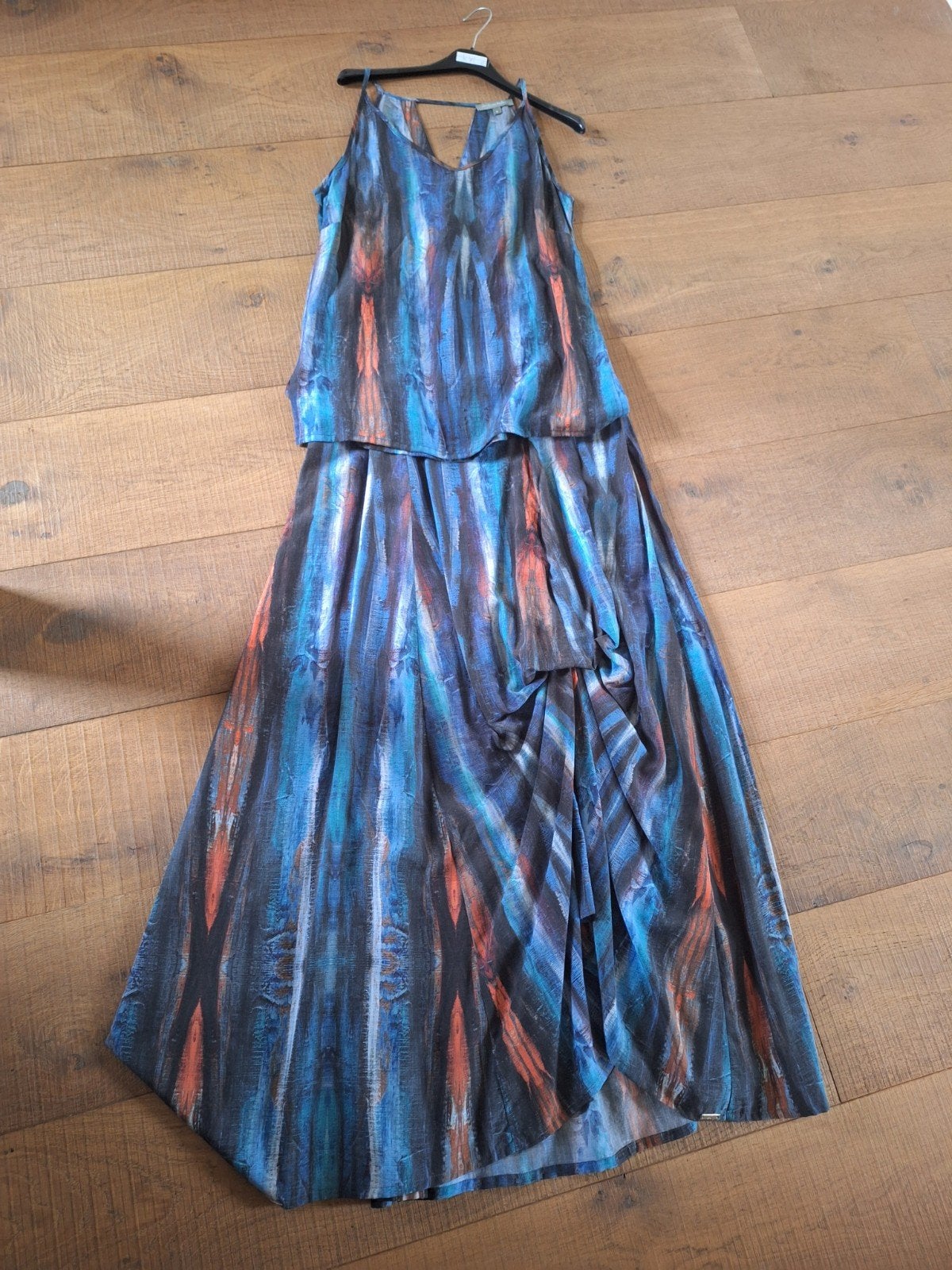 Zomerse set: Top en maxi rok met abstracte print, Blauw, Ophalen of Verzenden, Zo goed als nieuw, Maat 36 (S)