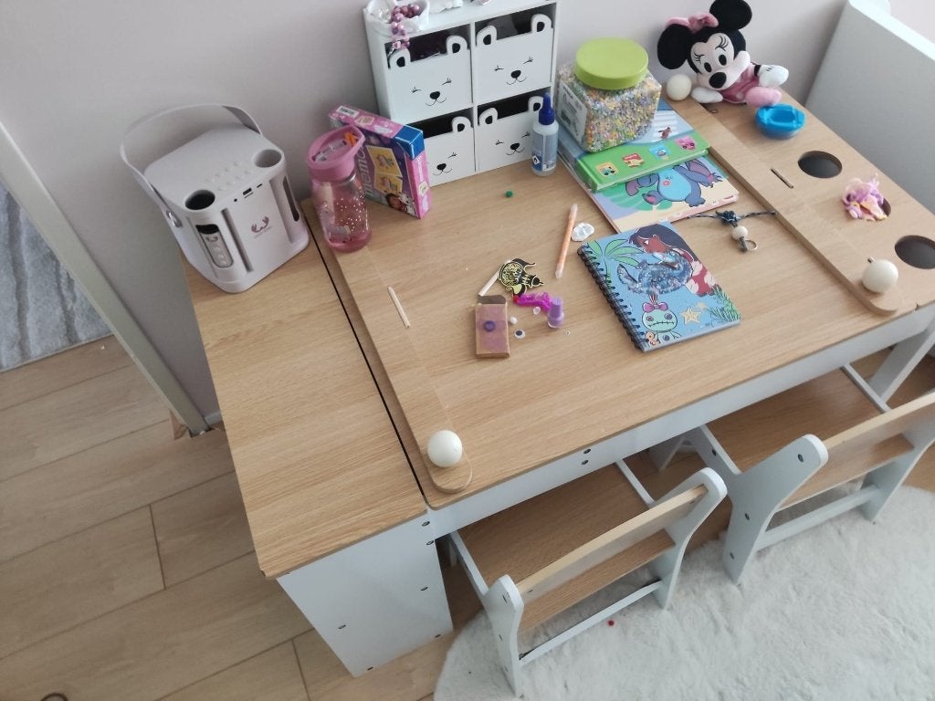 Kindertafel / knutseltafel met 2 stoeltjes en opbergruimte, Ophalen, Gebruikt, Tafel(s) en Stoel(en)