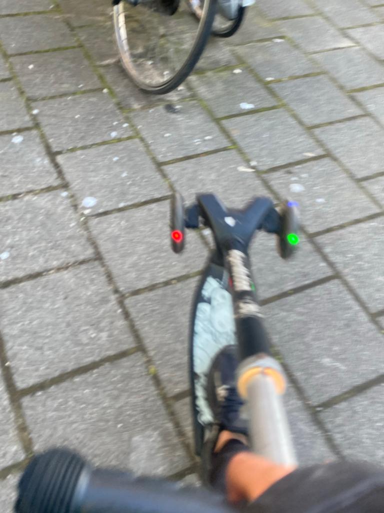 Step met regenboog lichtjes - Leuk voor kinderen!, Ophalen of Verzenden, Gebruikt, Gewone step
