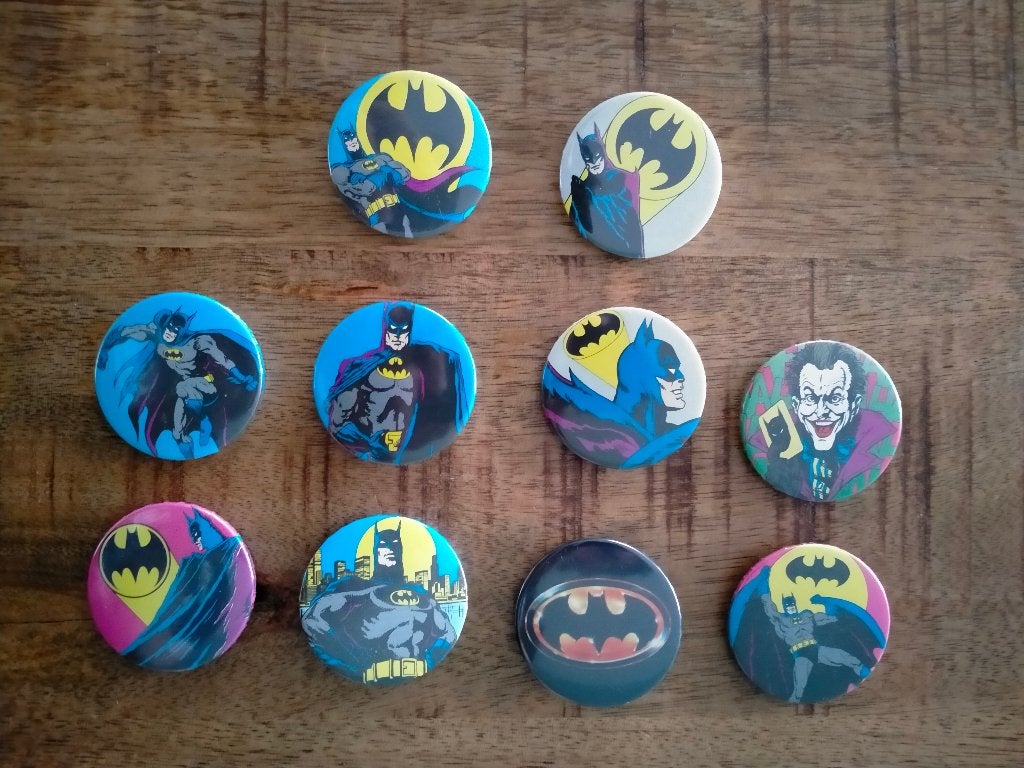 Batman superheld logo Joker Batwing film buttons set, Ophalen of Verzenden, Zo goed als nieuw, Overige onderwerpen