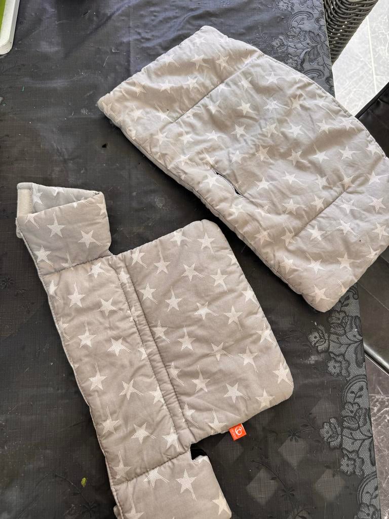 Stokke Tripp Trapp kussenset STARS SILVER compleet, Ophalen of Verzenden, Gebruikt, Meegroeistoel, Stoelverkleiner