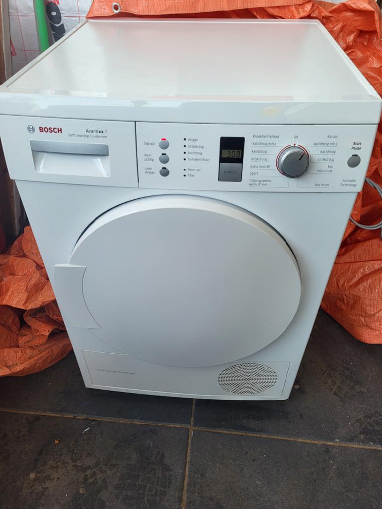 Bosch Avantixx 7 Condensdroger met Zelfreinigende Condensor, Ophalen