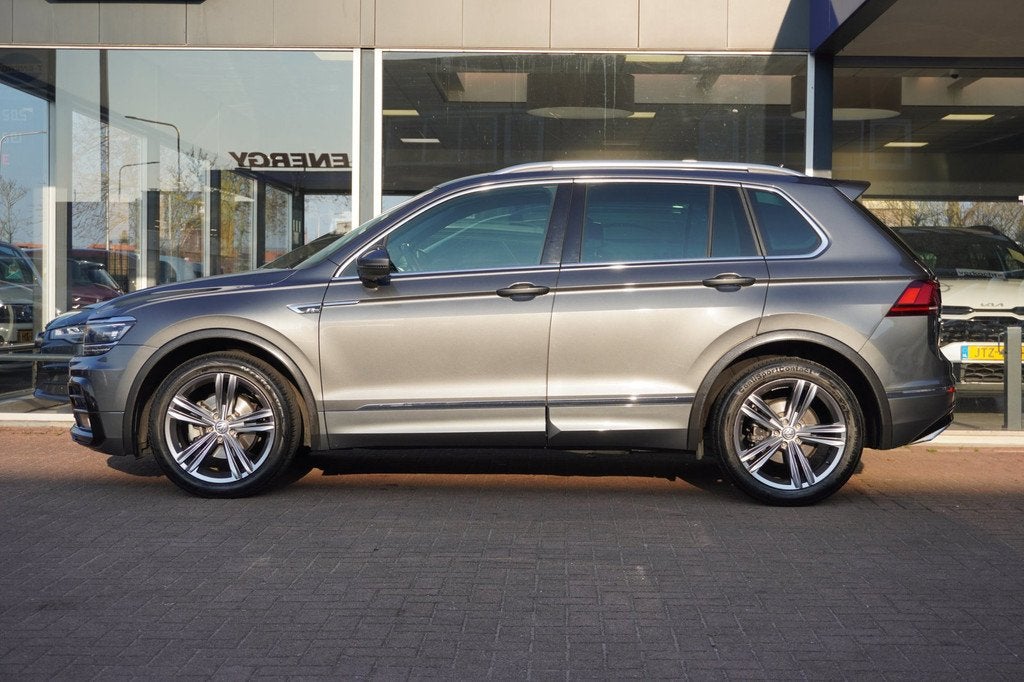 Volkswagen Tiguan 1.4 TSI ACT Highline R-Line | Automaat | A, Euro 6, 4 cilinders, 150 pk, Leder en Stof