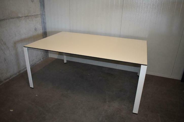 Ahrend 700 vergadertafel/conferentietafel, Huis en Inrichting, Tafelonderdelen, Niet ingevuld, 100 tot 150 cm, Overige materialen