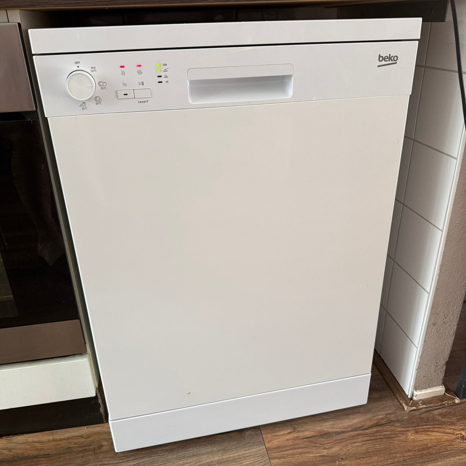 Vaatwasser BEKO, Witgoed en Apparatuur, Vaatwasmachines, Ophalen of Verzenden, Zo goed als nieuw, Minder dan 85 cm