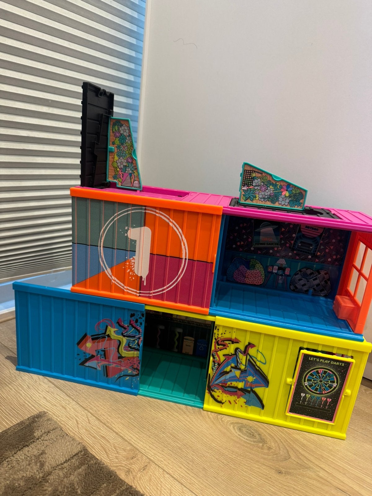 Lol clubhouse, Kinderen en Baby's, Speelgoed | Poppenhuizen, Ophalen, Zo goed als nieuw, Poppenhuis