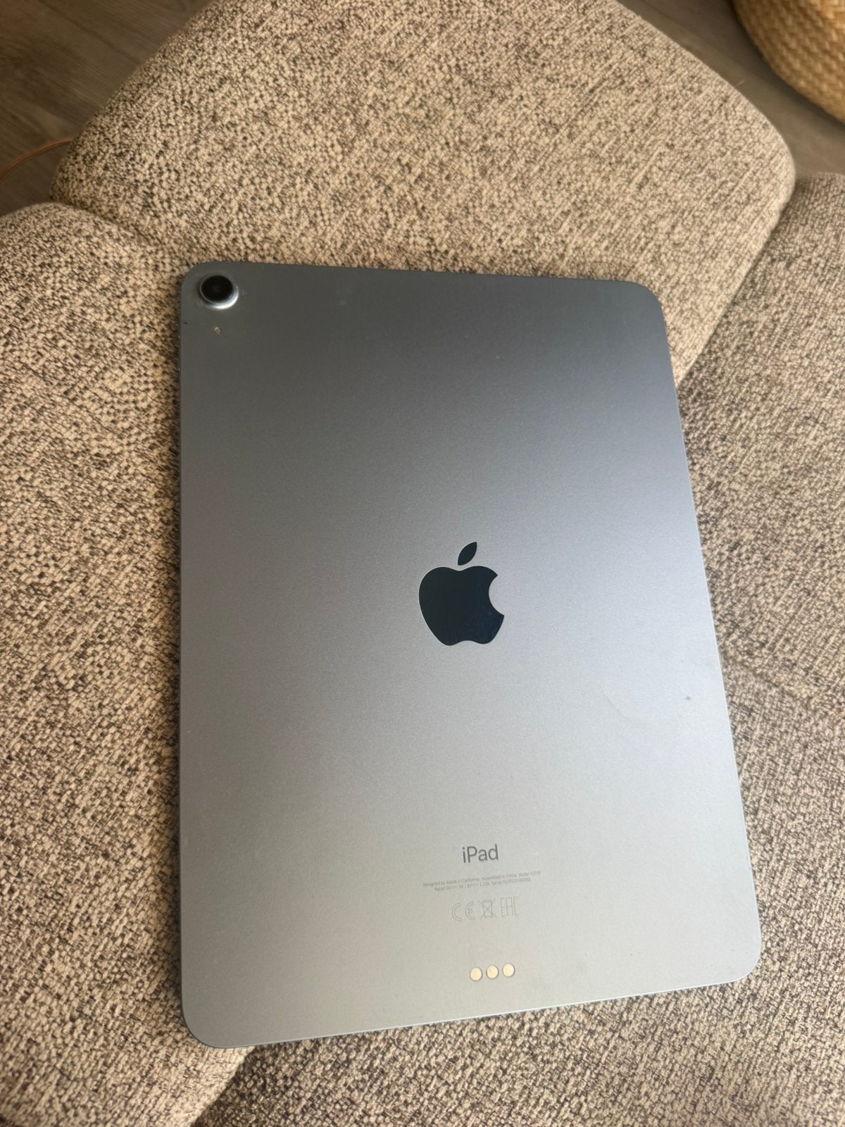 Apple iPad Air 4 (2020) 64 GB – Kleine barstjes, Computers en Software, Apple iPads, Apple iPad, 11 inch, Ophalen of Verzenden
