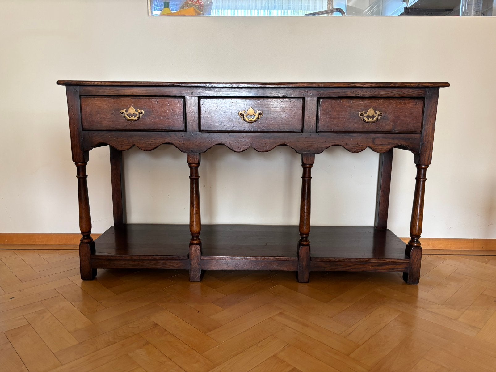 Side table, Engelse Dresser base /Low potboard dresser, Ophalen, Gebruikt, 100 tot 150 cm, Eikenhout