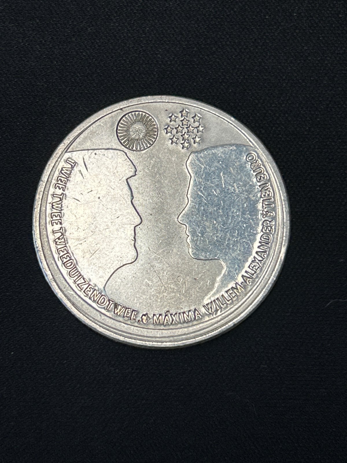 Huwelijksmunt Willem-Alexander & Máxima 2002, Postzegels en Munten, Ophalen of Verzenden, Koningin Beatrix, Overige waardes, Losse munt