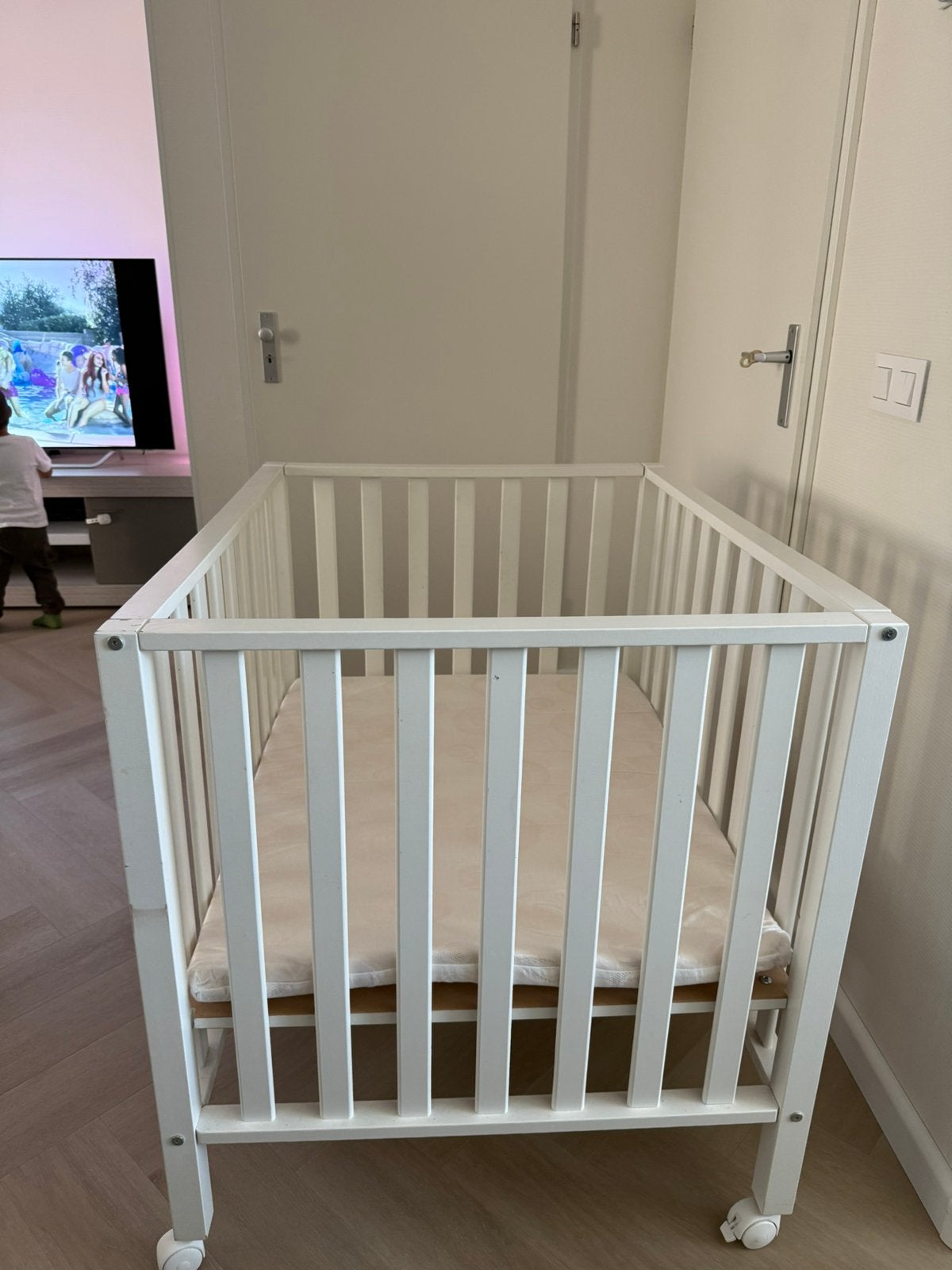 Box op wielen 100 bij 80 cm, Ophalen, Zo goed als nieuw