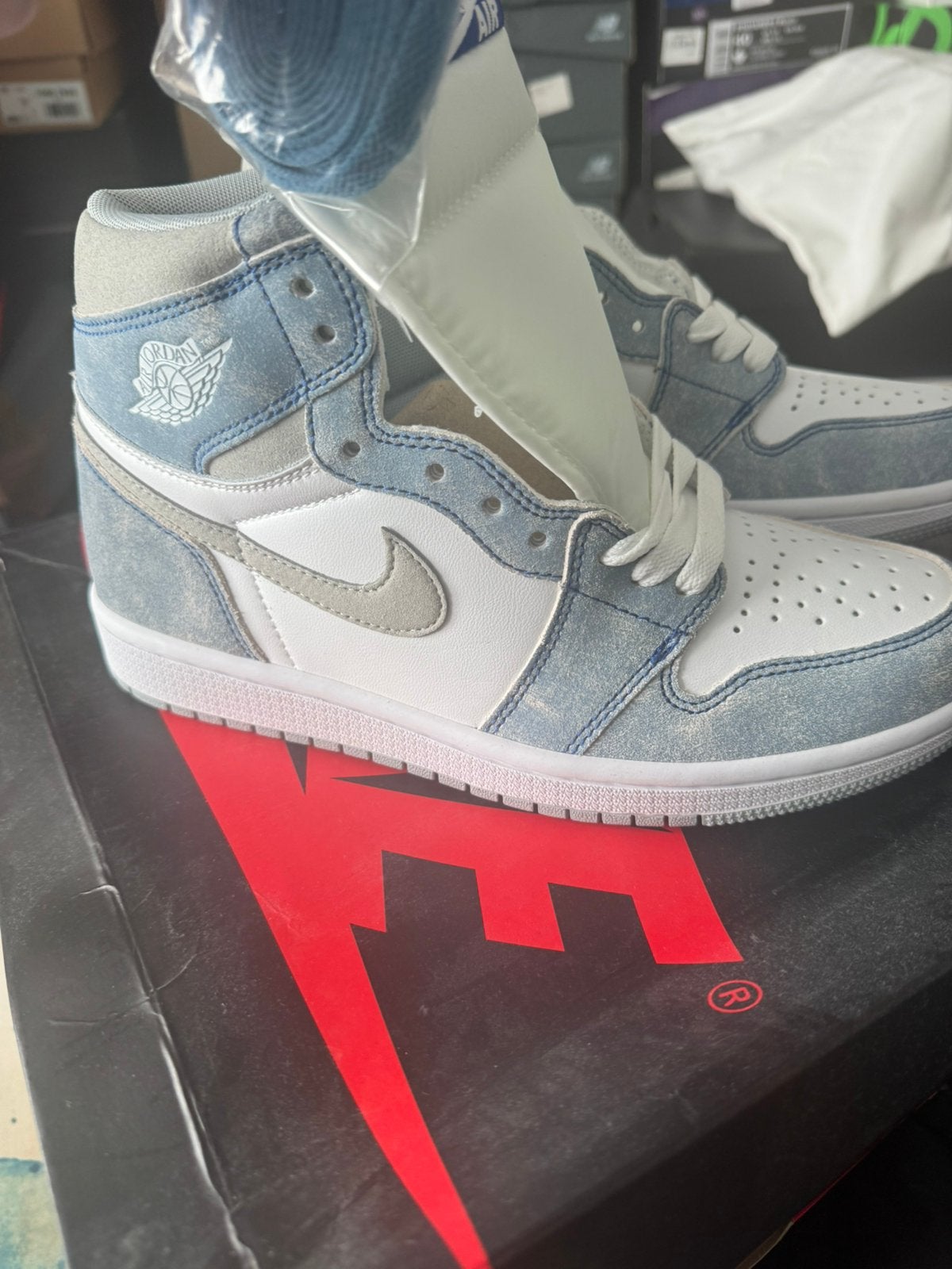 Nike Jordan 1 OG hyper royal, Blauw, Nieuw, Ophalen of Verzenden, Sneakers of Gympen