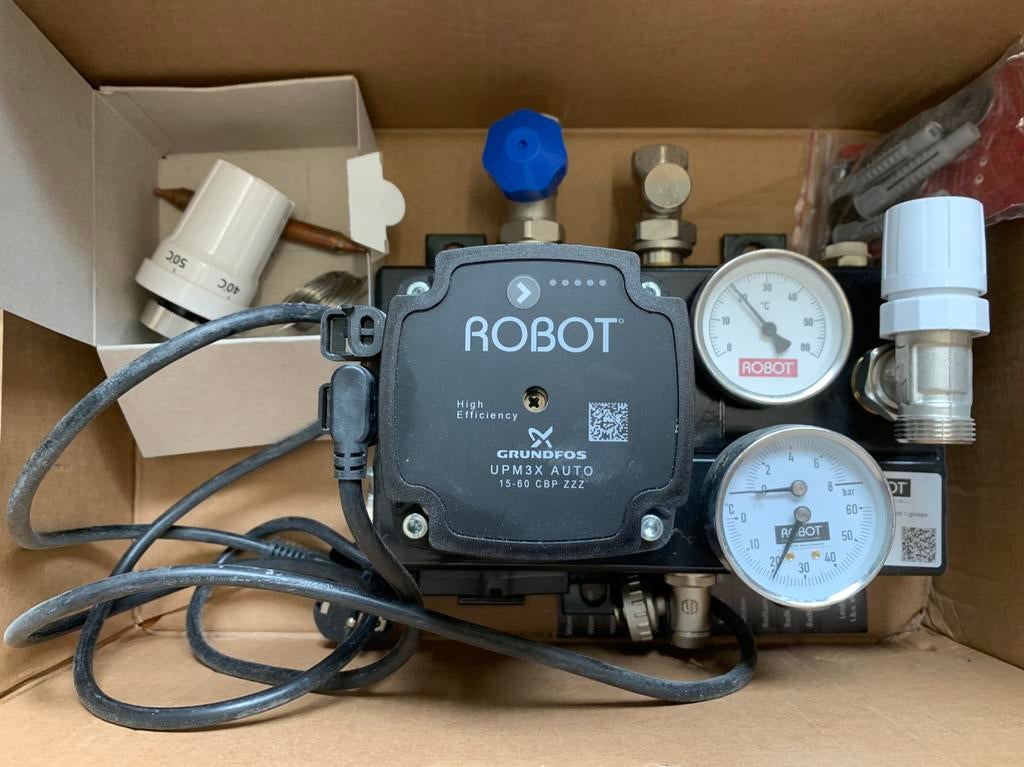 Grundfos ROBOT UPM3X AUTO 15-60, Doe-het-zelf en Verbouw, Gebruikt, Minder dan 30 cm, Overige typen, Minder dan 60 cm