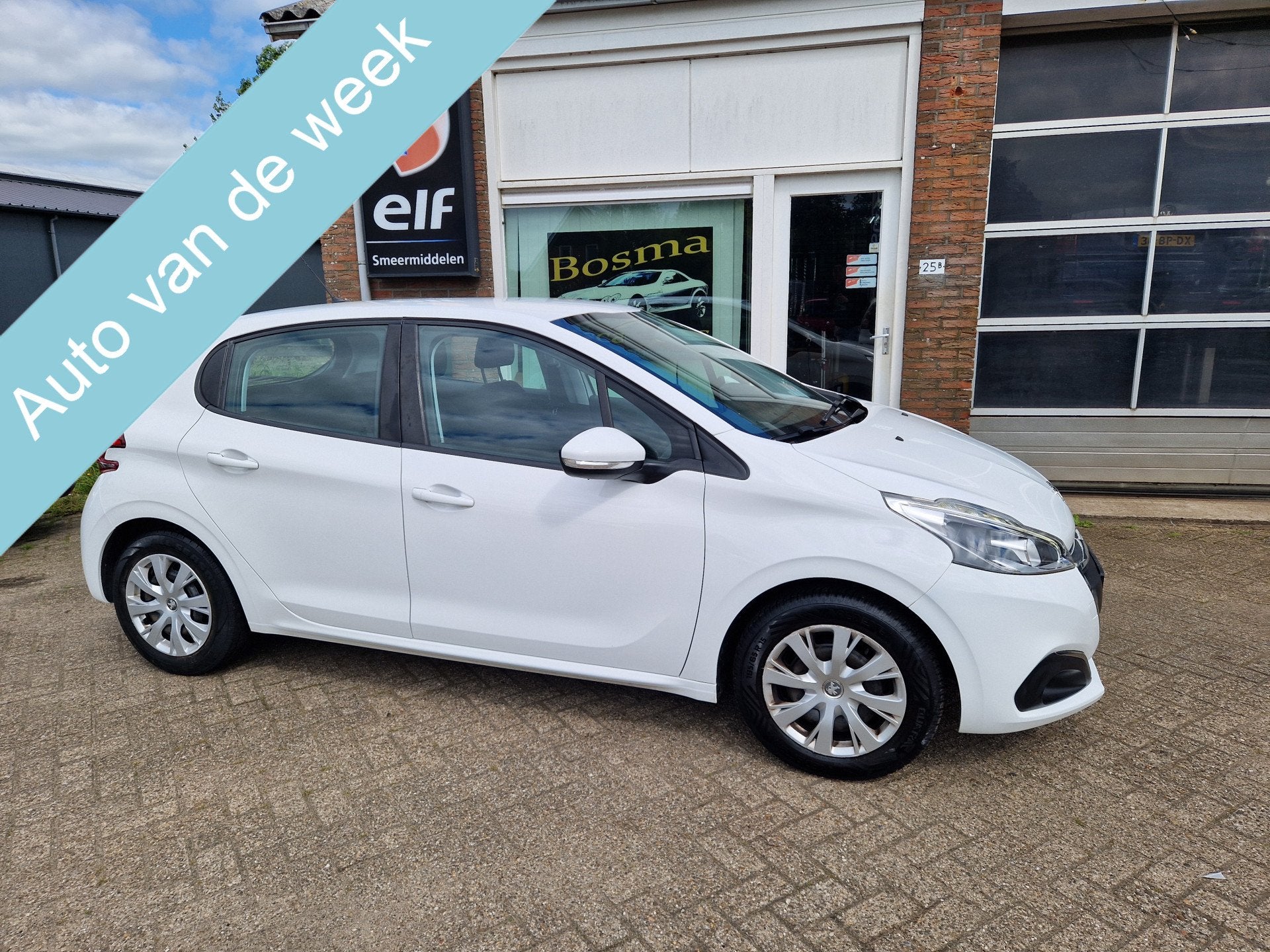 Peugeot 208 1.2i "Blue Lion" 5 Deurs - Cruise - Navi - Airco, Voorwielaandrijving, Stof, Gebruikt, 1199 cc