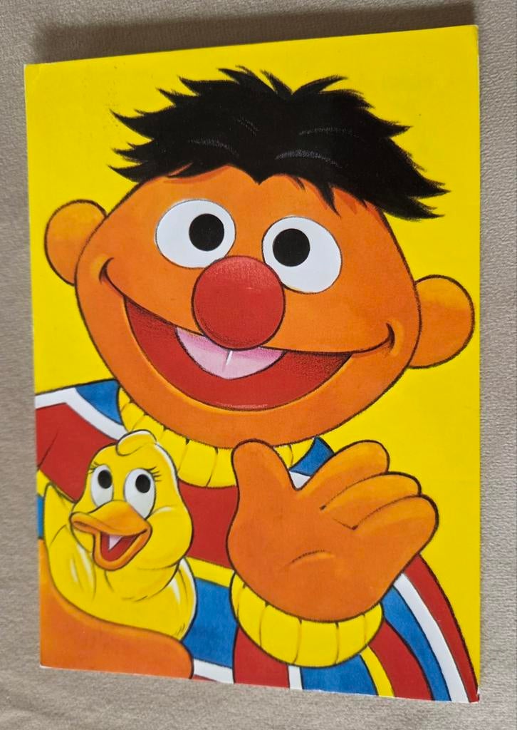 Ernie met badeendje, Verzamelen, Ansichtkaarten | Themakaarten, Verzenden, 1980 tot heden, Gelopen, Kinderen