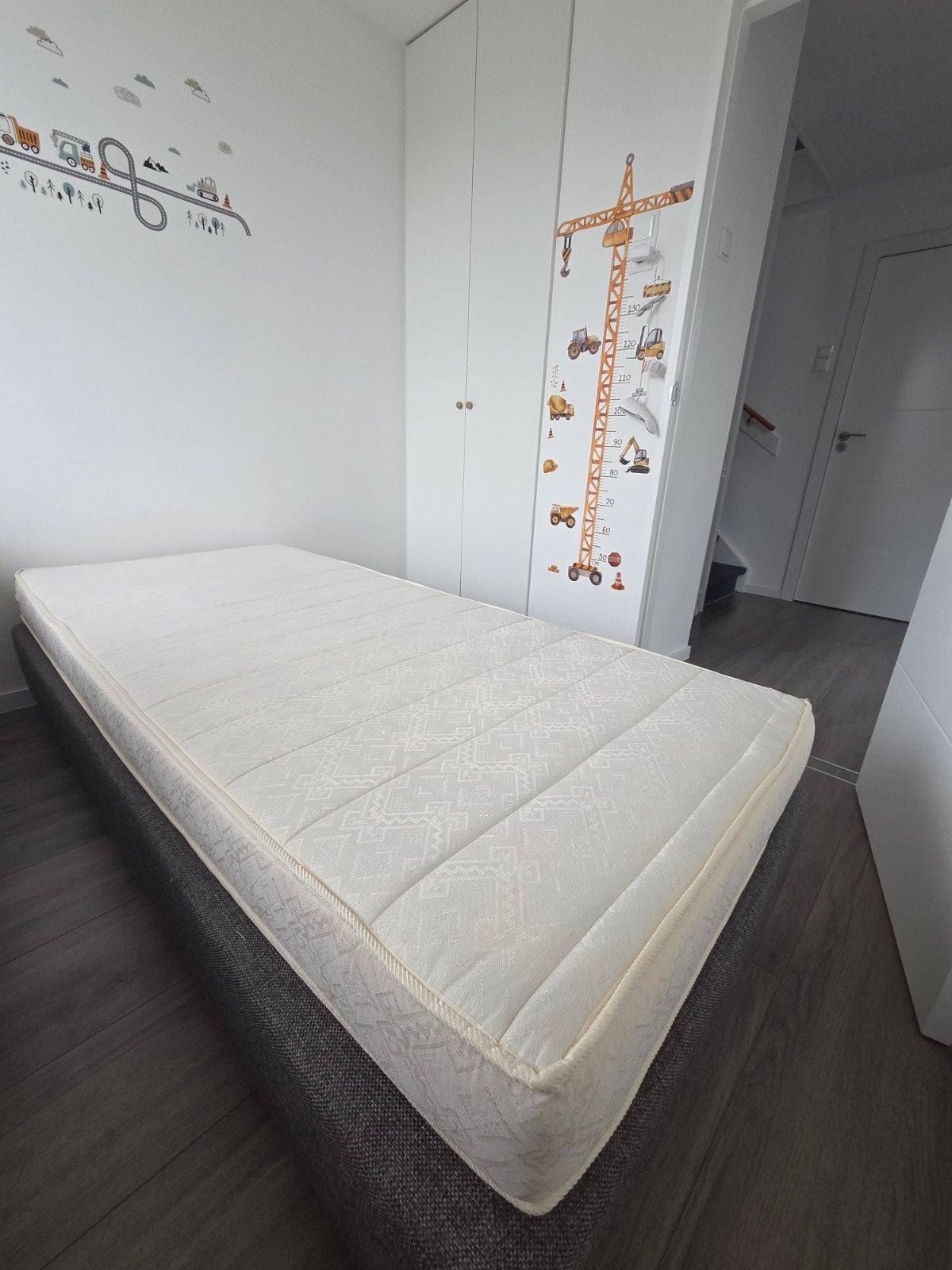 Bed met matrass 40e, Ophalen, Tweepersoons