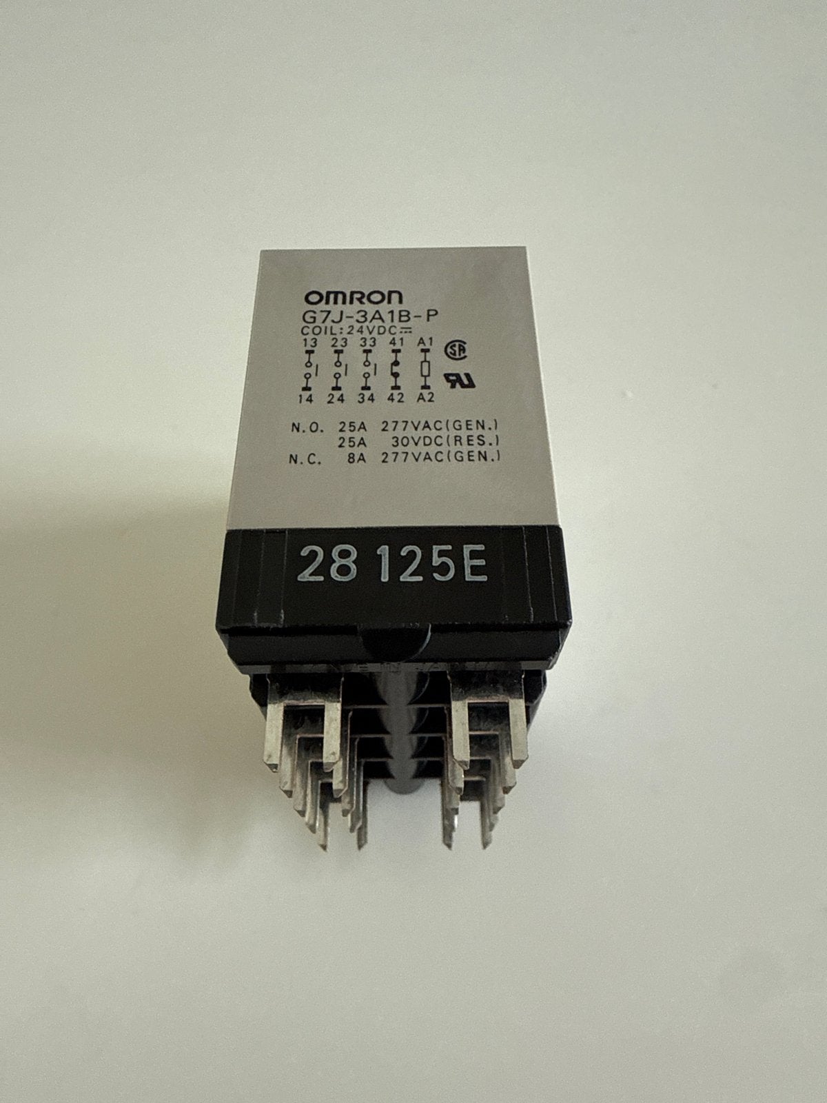 OMRON G7J-3A1B-P Relais 24VDC - Nieuw, Ophalen of Verzenden, Nieuw, Schakelaar