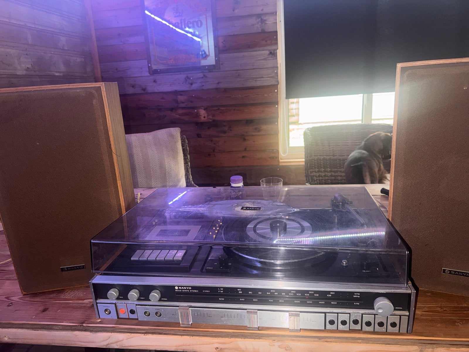 Vintage Sanyo Solid State Stereo met platenspeler en cassett, Audio, Tv en Foto, Gebruikt, Cassettedeck, Overige merken, Losse componenten