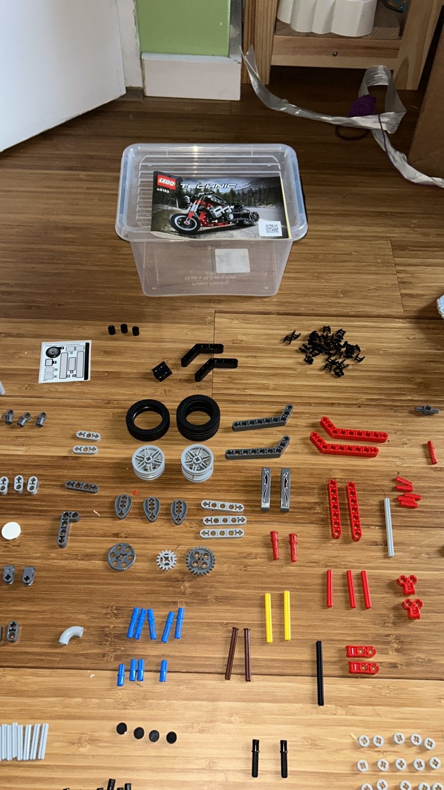 Moet nu weg: LEGO techniek motor, Kinderen en Baby's, Speelgoed | Duplo en Lego, Ophalen of Verzenden, Zo goed als nieuw