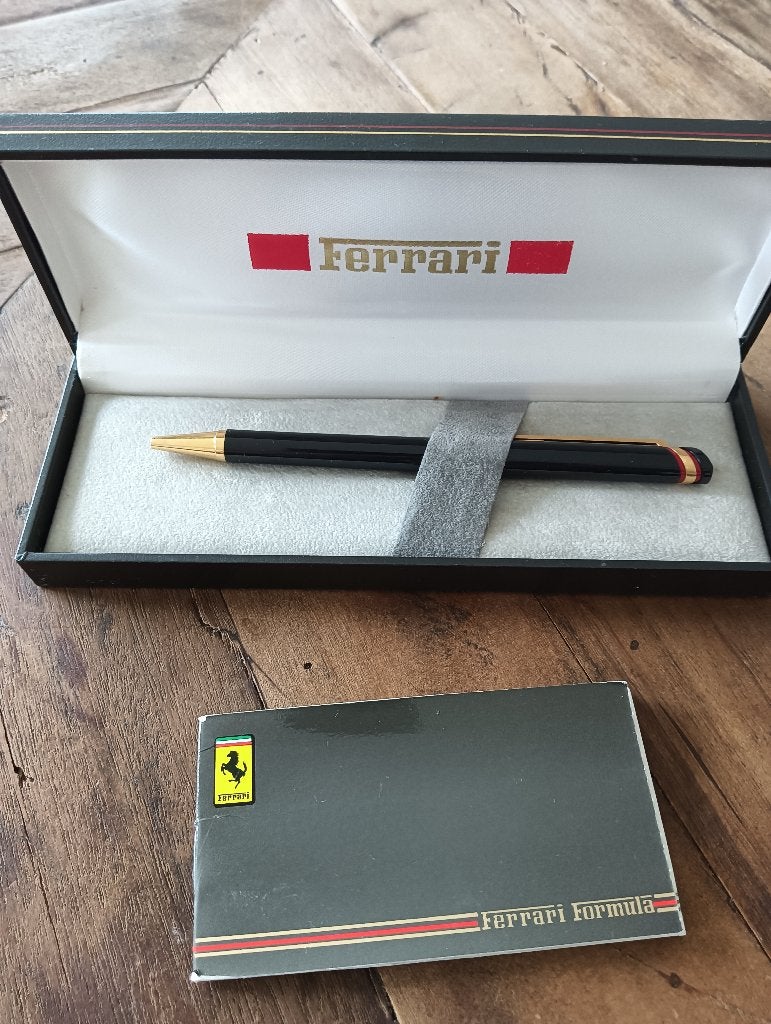 Ferrari pen met origineledoos, Verzamelen, Pennenverzamelingen, Overige merken, Balpen, Met doosje, Ophalen of Verzenden
