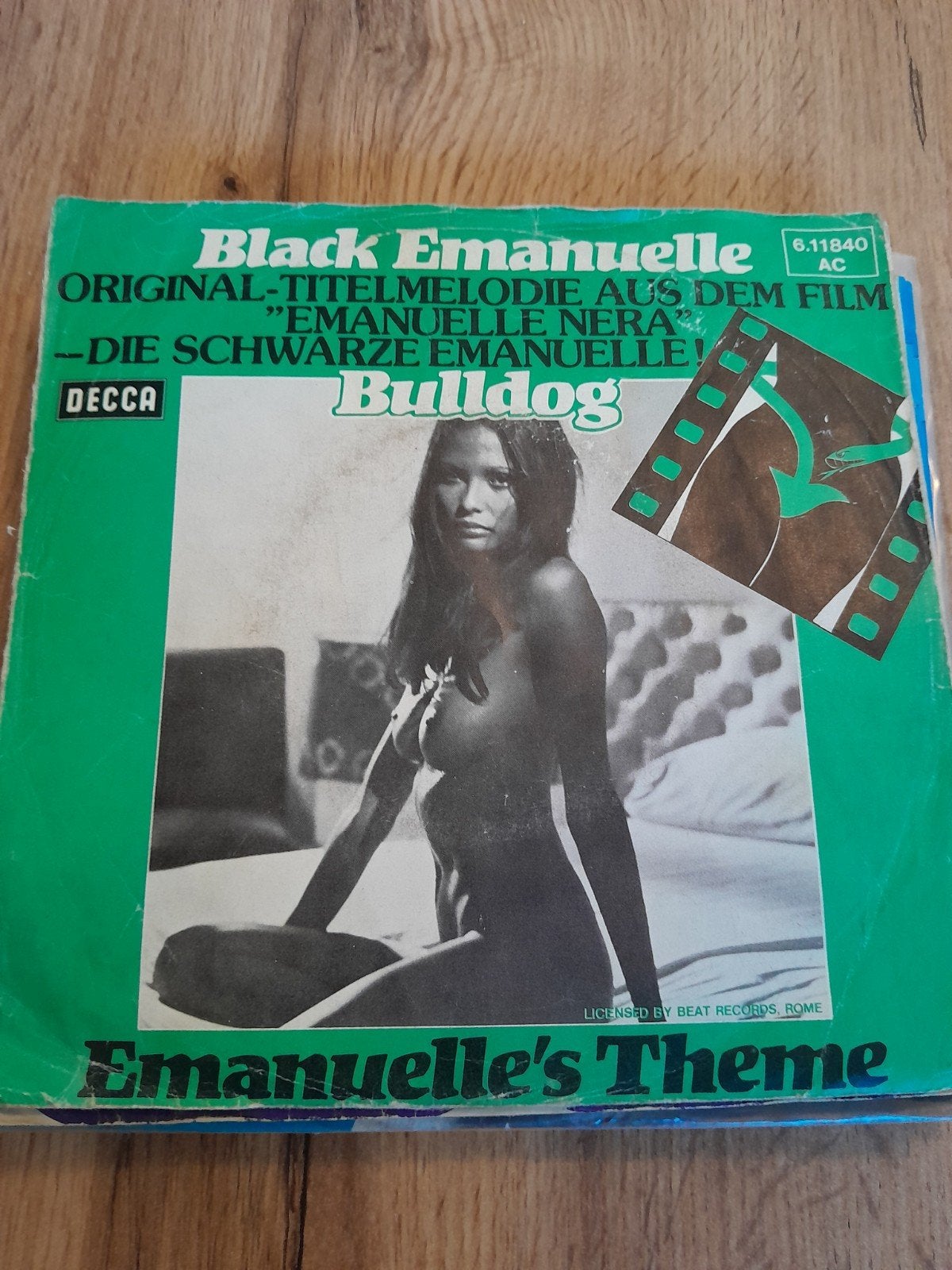 Bulldog 7 inch black emanuelle, Cd's en Dvd's, Ophalen of Verzenden, Zo goed als nieuw, Pop