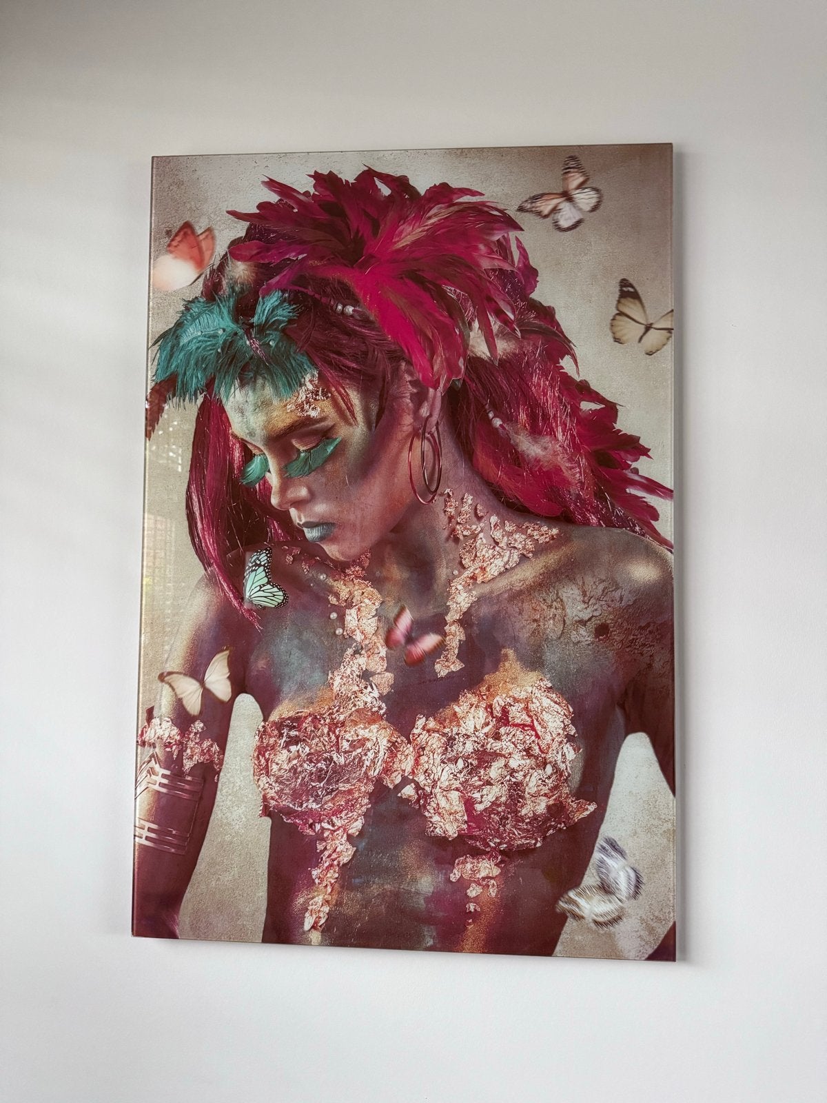 Prachtig glasschilderij met vlinders en veren, Huis en Inrichting, Ophalen, Zo goed als nieuw, Schilderij, 75 tot 100 cm