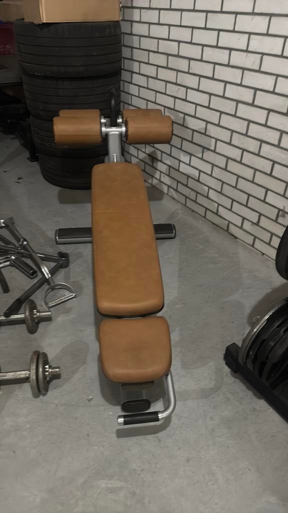 Adjustable decline bench, Sport en Fitness, Fitnessmaterialen, Ophalen, Zo goed als nieuw, Fitnessbank