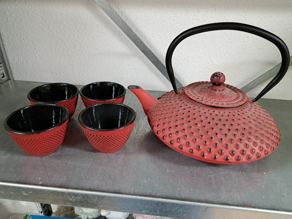 theepotje (Rood)  met kommetjes (Chinees/Indisch), Huis en Inrichting, Keuken | Servies, Ophalen, Aziatisch, Overige merken, Zo goed als nieuw