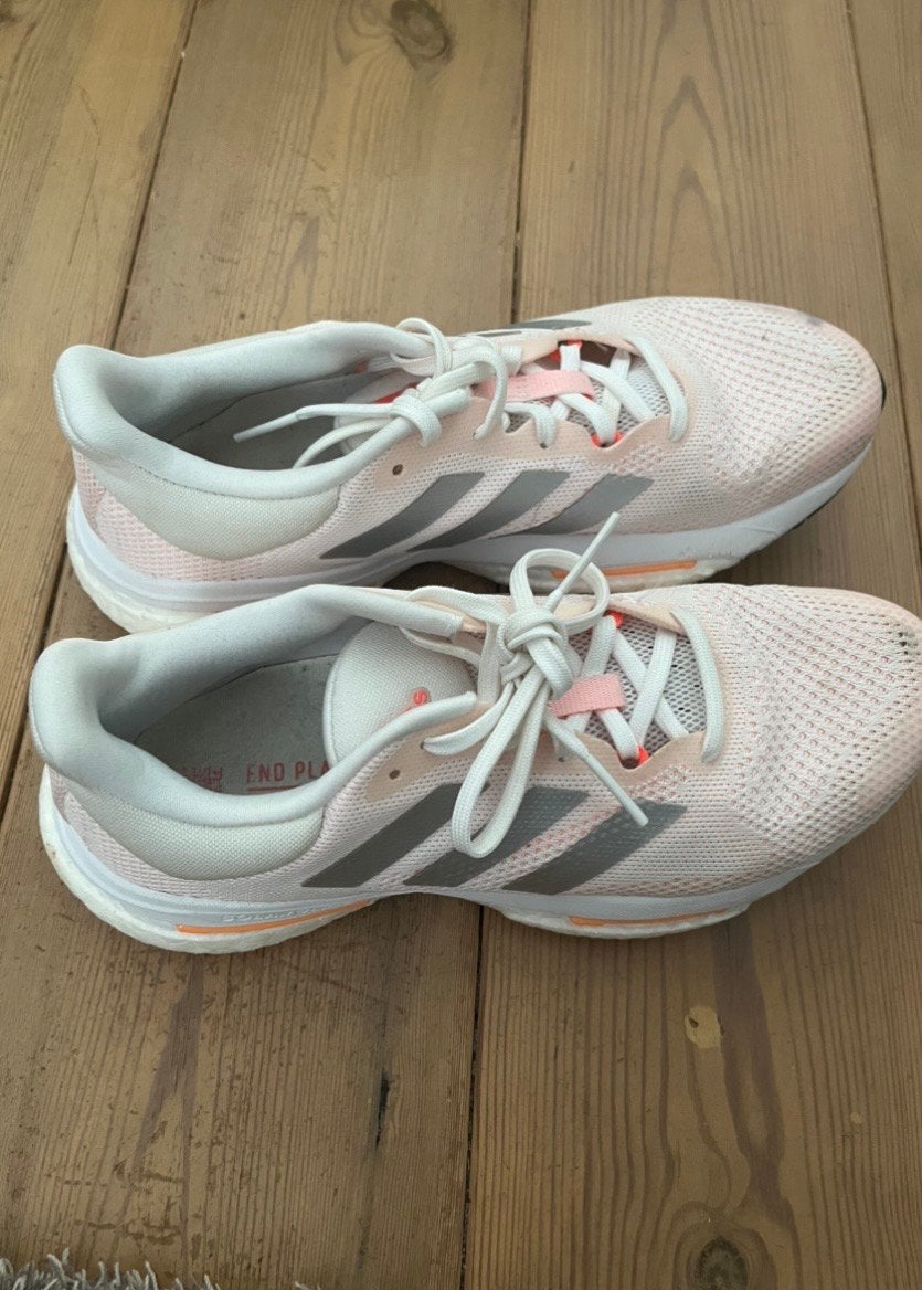 Adidas boost hardloopschoenen maat 39 1/3, Adidas, Gebruikt, Hardloopschoenen, Ophalen of Verzenden