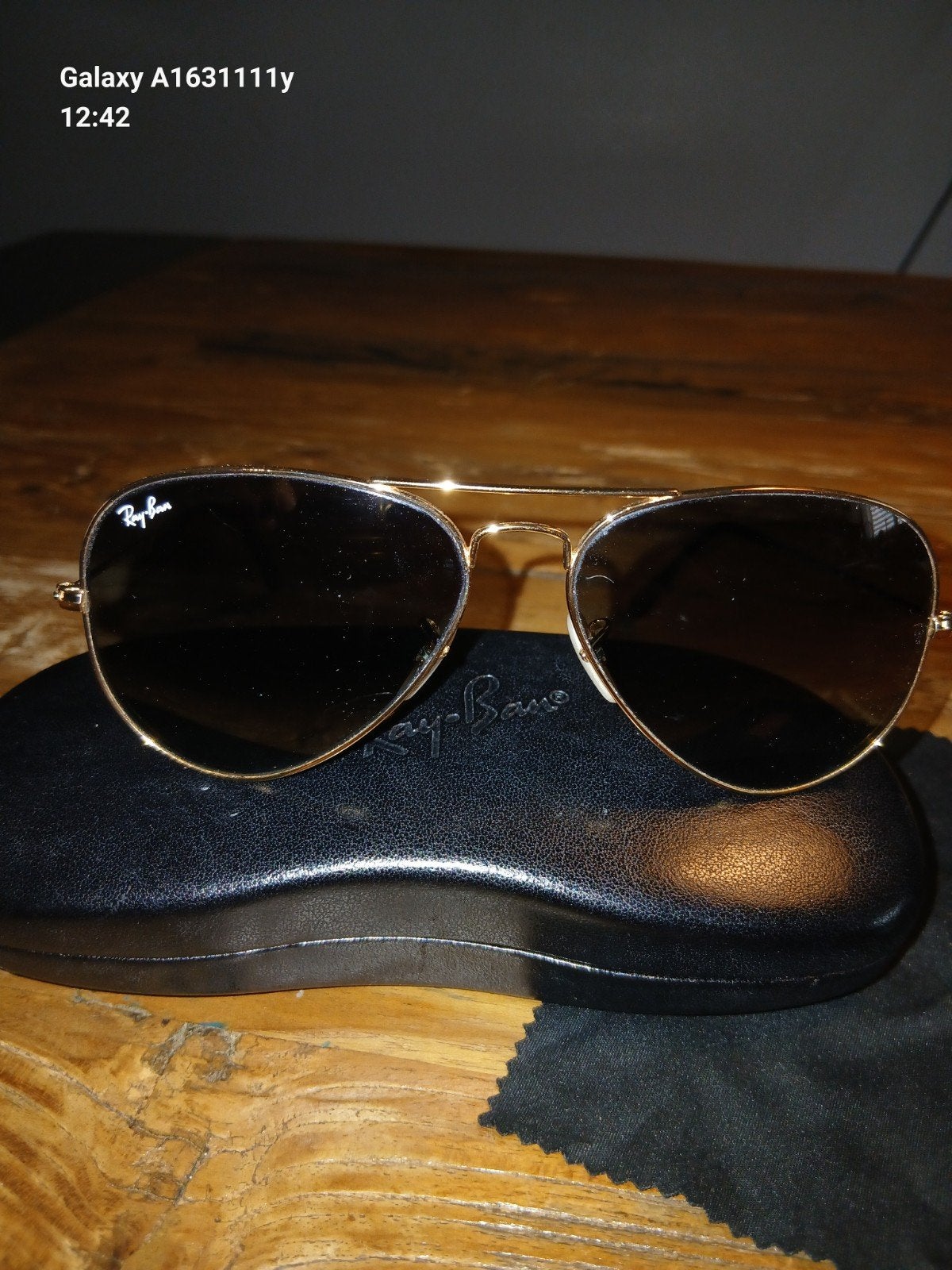 Ray ban pilotenbril krasvrij zonder beschadigingen, Sieraden, Tassen en Uiterlijk, Ophalen of Verzenden, Zo goed als nieuw, Ray-Ban