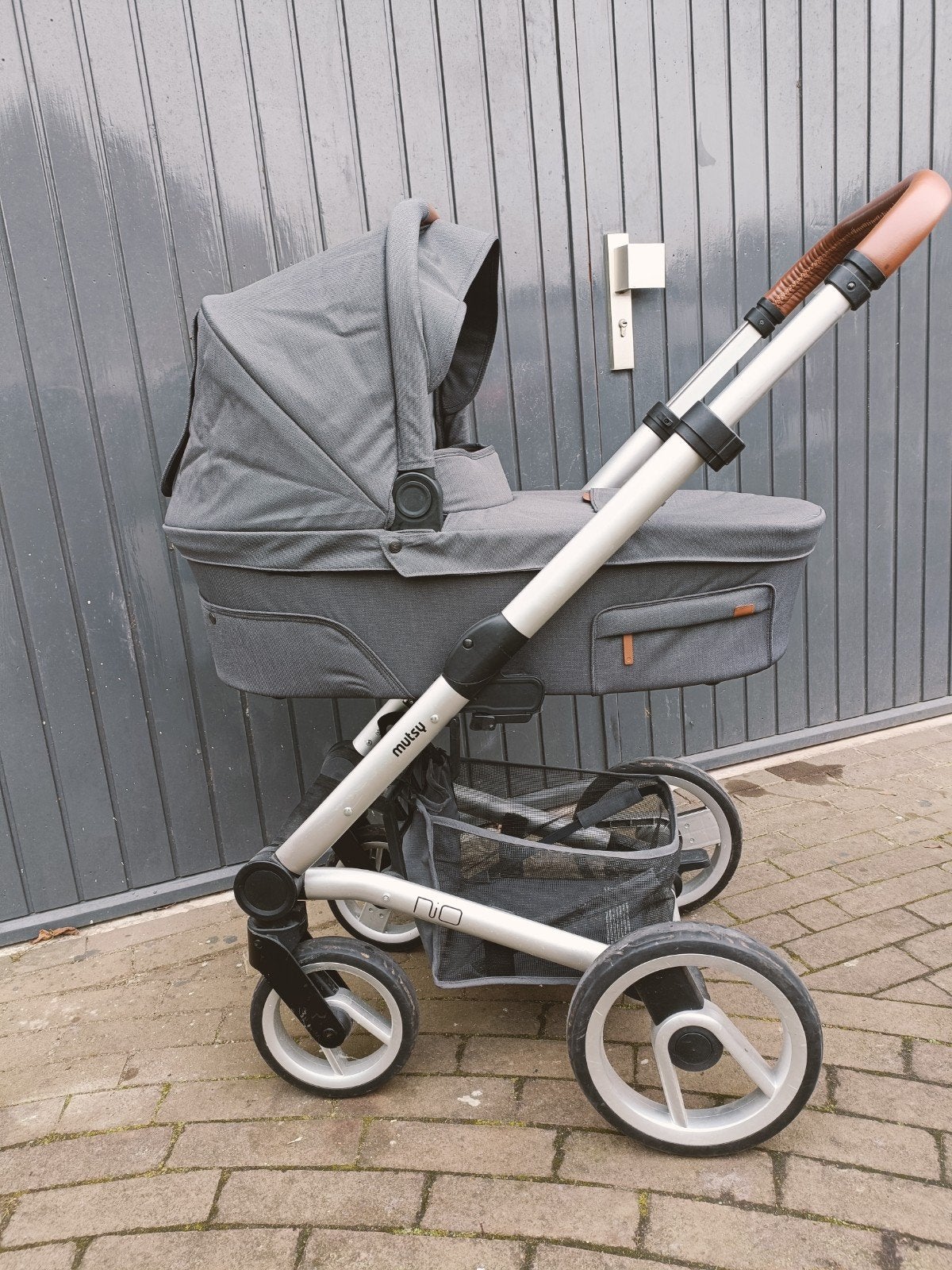 Mutsy Nio kinderwagen met reiswieg en buggy, Ophalen, Zo goed als nieuw, Mutsy, Met reiswieg
