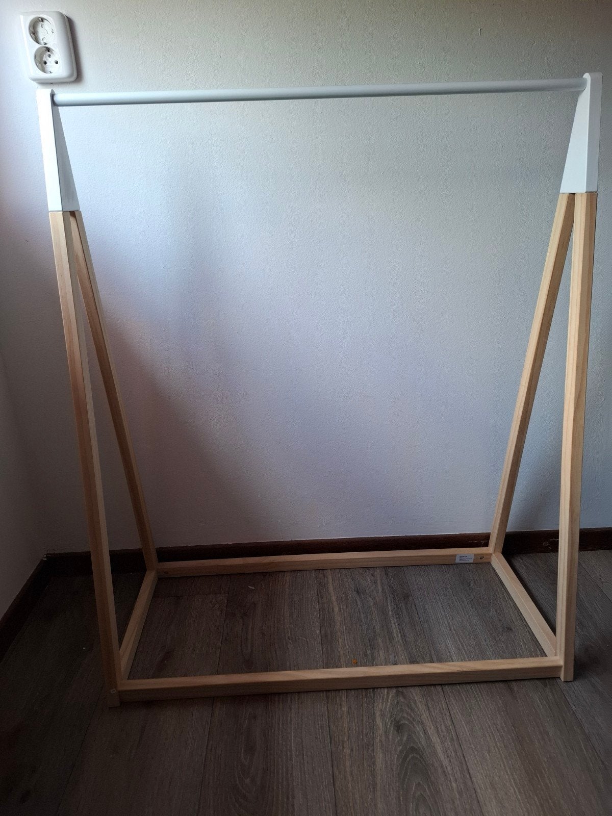 Kledingrek Petite Amélie voor babykamer, Ophalen, Gebruikt