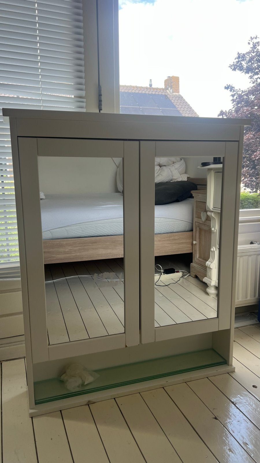 Ikea Badkamerkast met spiegeldeuren en glazen plank, Huis en Inrichting, Badkamer | Badkamermeubels, Ophalen, 100 tot 150 cm, 50 tot 100 cm