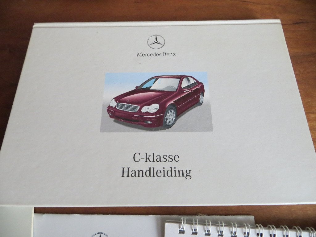 Instructieboek Mercedes-Benz C-klasse W203 sedan +AMG 2002, Auto diversen, Ophalen of Verzenden