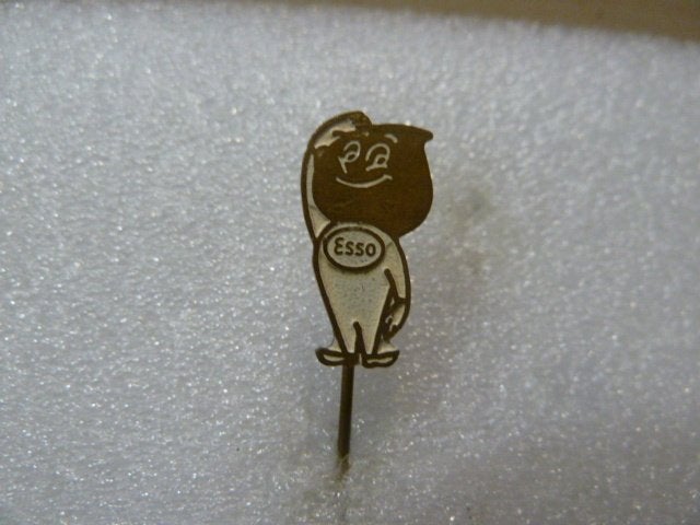 Vintage Esso Boy Speldje / Pin, Ophalen of Verzenden, Gebruikt, Merk, Speldje of Pin