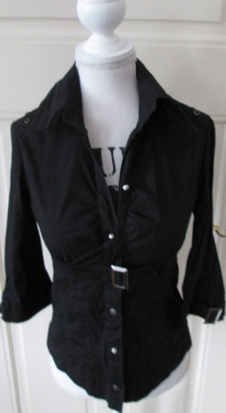 Zwarte blouse met gesp., Ophalen of Verzenden, Nieuw, Maat 34 (XS) of kleiner, Zwart