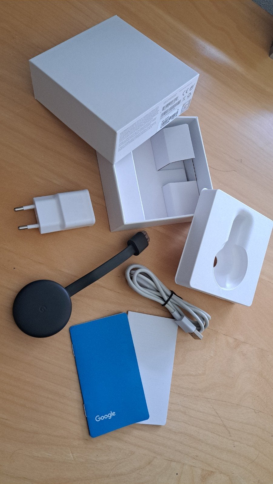 Google Chromecast - Uitstekend functionerend, Ophalen of Verzenden, Zo goed als nieuw, HDMI, Zonder harde schijf