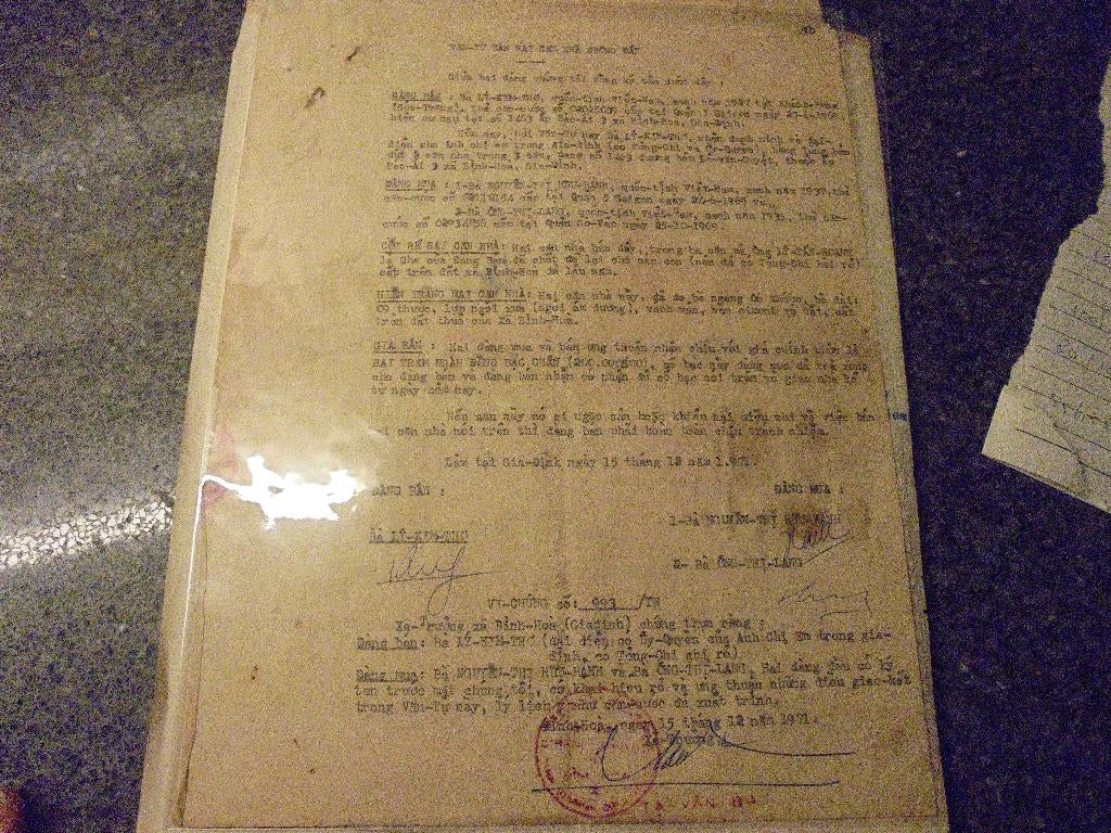 Vietnam. Spec doc Contract Huisverkoop 1969, zegels Con NIEM, Ophalen of Verzenden, Buitenland