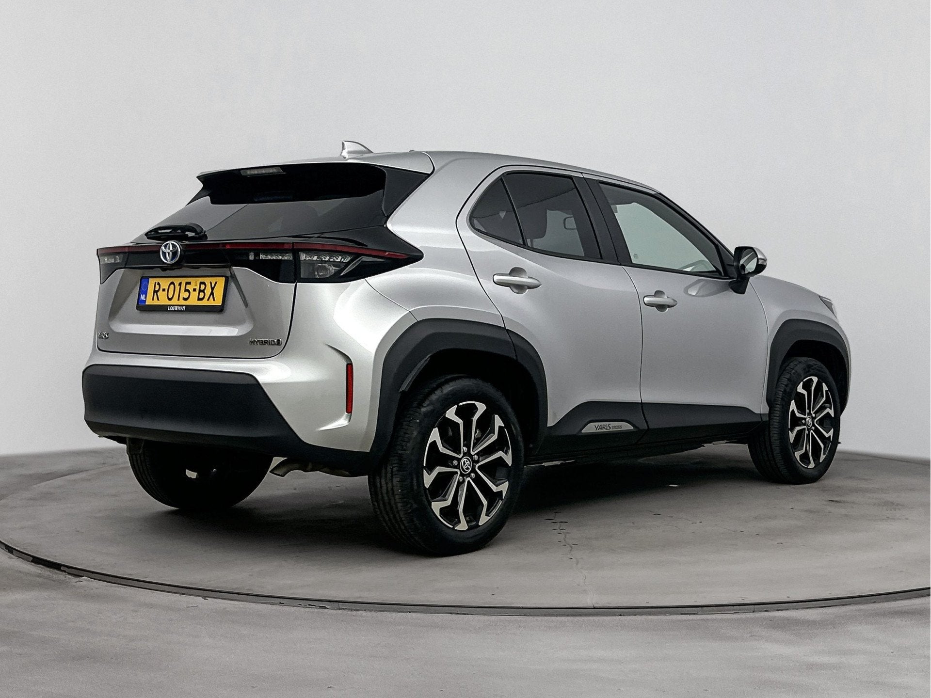 Toyota Yaris Cross 1.5 Hybrid First Edition | Dealer onderho, 12 maanden, Stof, Gebruikt, 116 pk