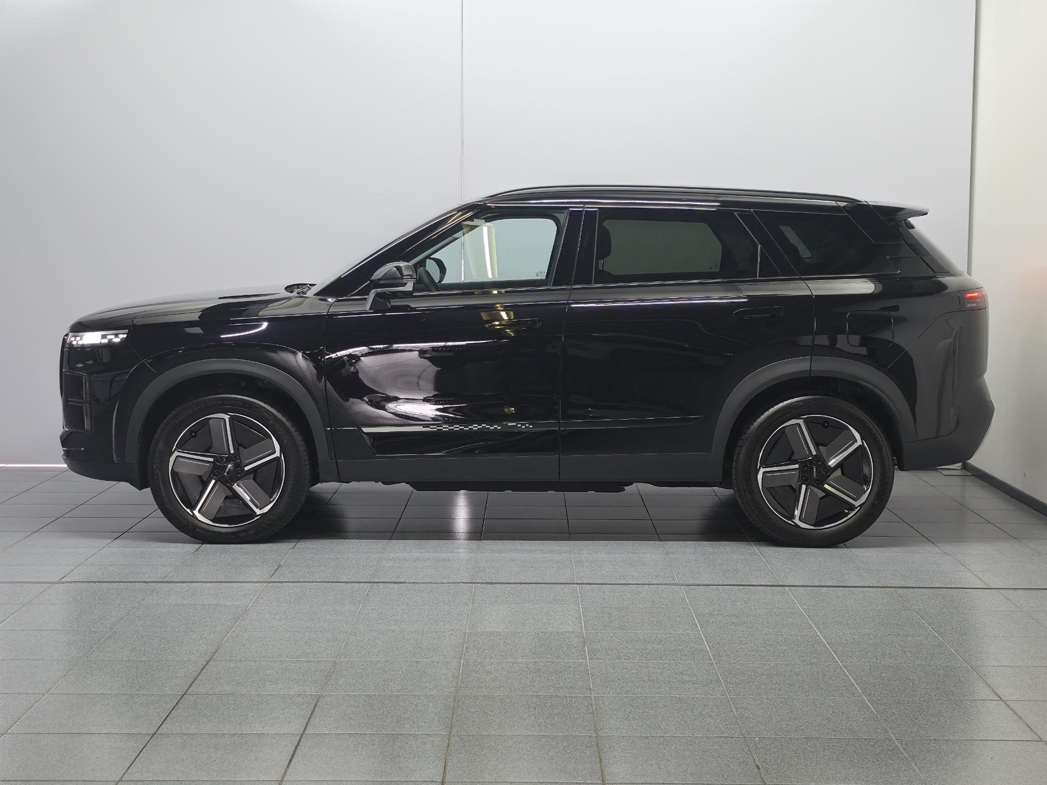 Jaecoo 7 1.5 TGDI SHS-P Exclusive Panoramadak, Stoelverwarmi, Auto's, 12 maanden, Gebruikt, 347 pk, Zwart